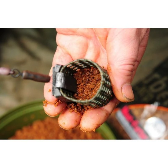 DYNAMITE BAITS Dinamita Big Fish River Groundbait Meat Furter 1.8kg - Imagen 3